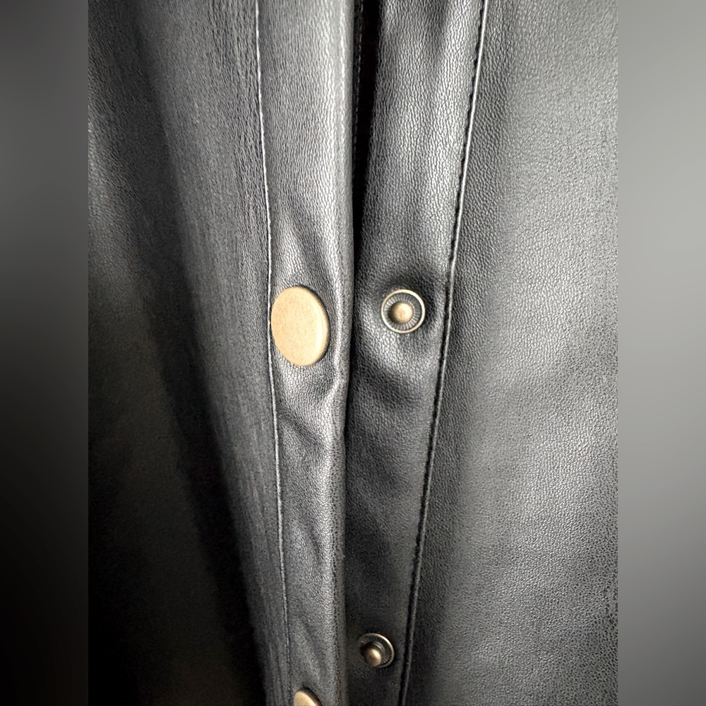 NWT - Mudpie Salem Vegan Leather Shacket.  Size Medium. - Picture 13 of 16